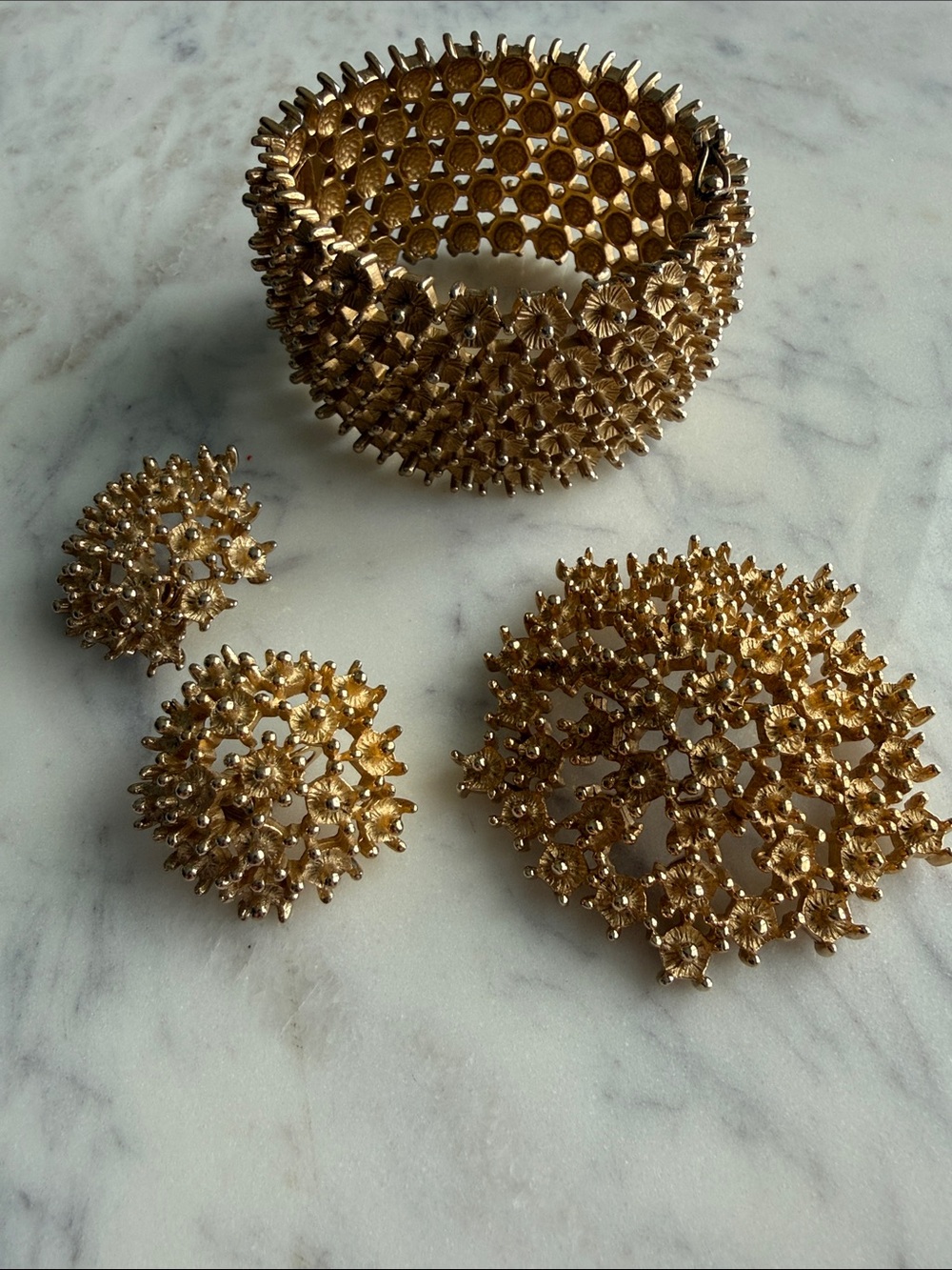 Offer! Vintage atomic era MCM Castlecliff gold anemone brooch bracelet earrings - Picture 2 of 10